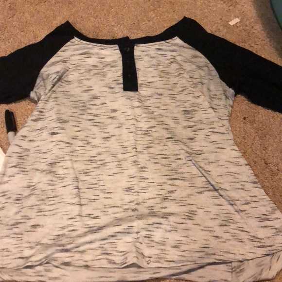 Long sleeve shirt - Picture 1 of 1